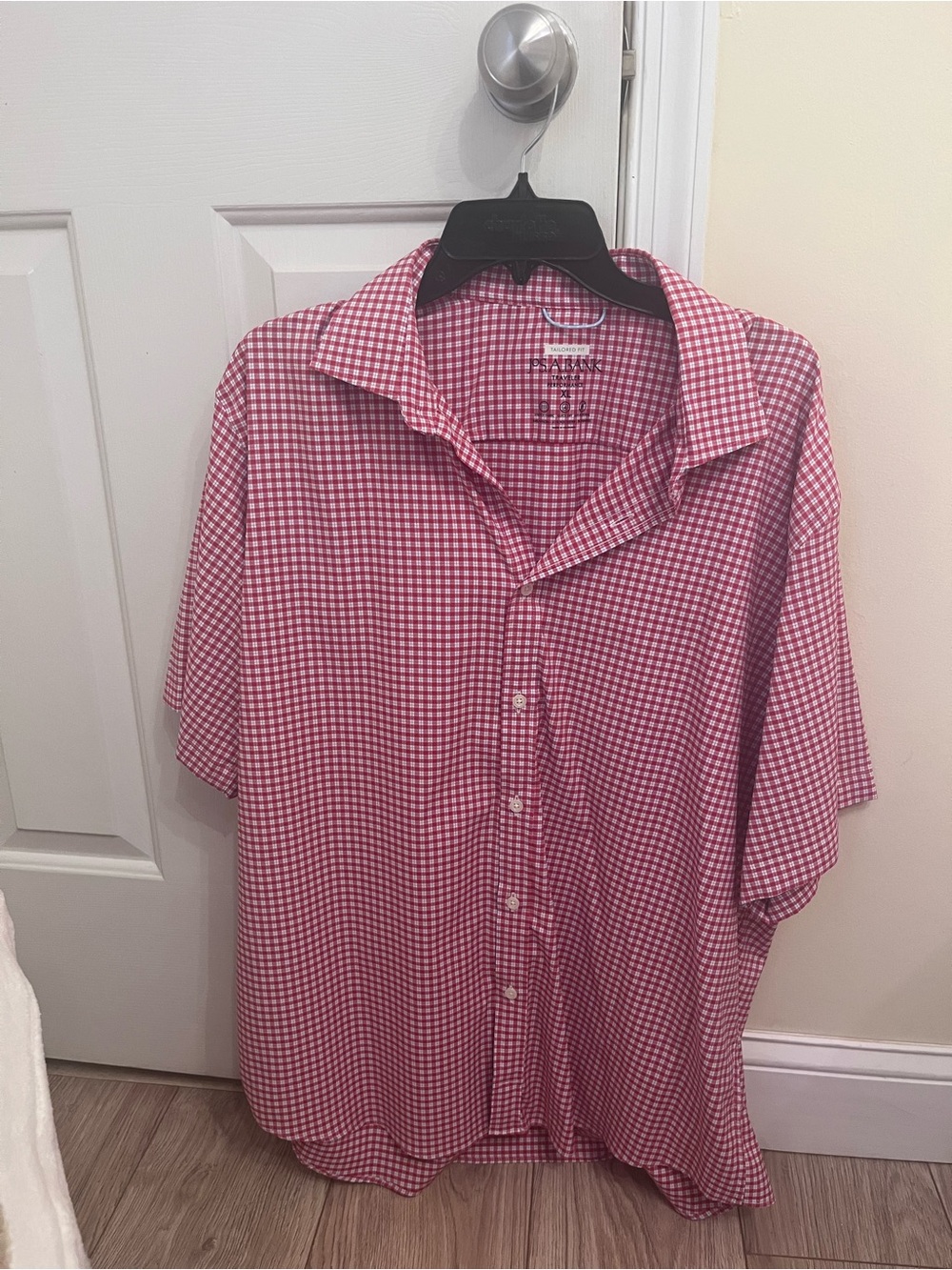 Men’s gingham button down
